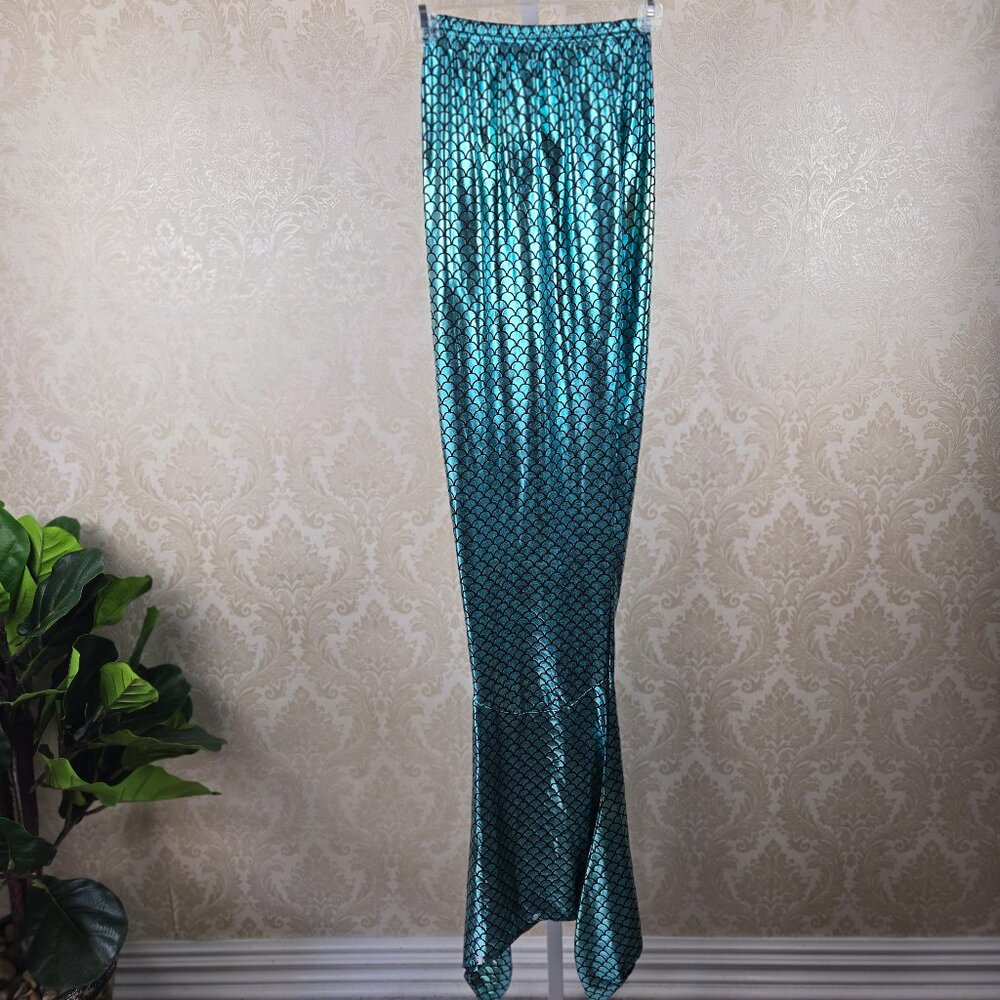 Ghnatygren Size Medium Blue/Green Mermaid Tail Printed Scales Imaginative Play